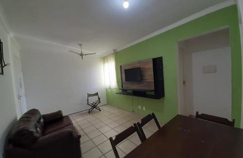 Espaço e Lazer, Apê de 2 dormitórios pertinho da praia - LA10 - Foto 2