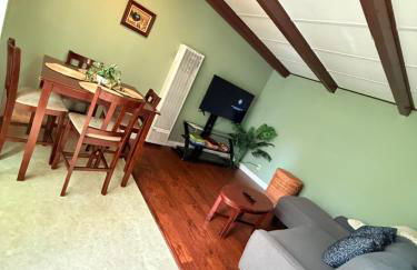 Centrally located adu - Foto 1