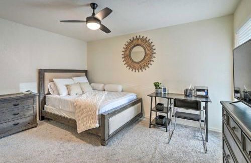 Patio and Workspace Litchfield Park Vacation Rental - Foto 15