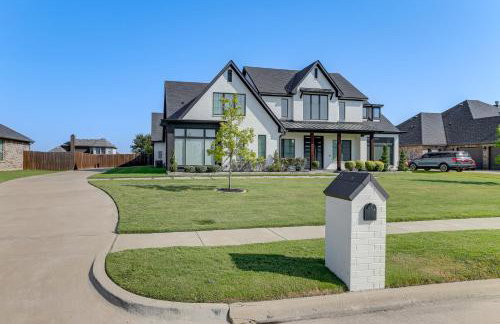Luxe Retreat w/ Patio & Fenced Yard in Waxahachie! - Foto 40