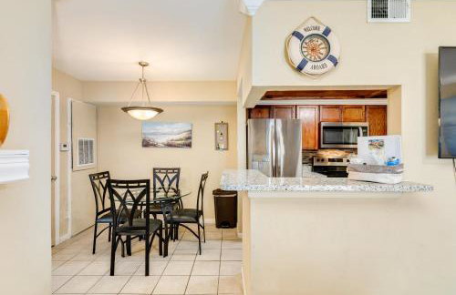 Sandpiper Stay - Pool, Near Beach & Seawall! - Foto 21