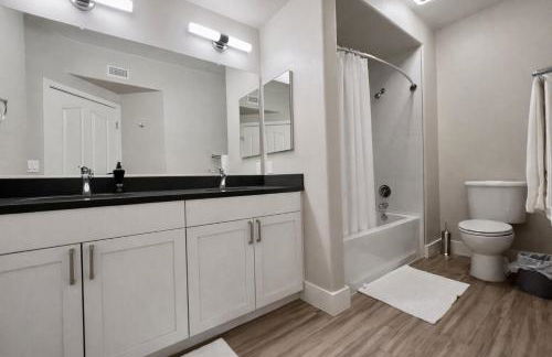 Spacious 2 Bedroom 2 Bathroom In Gated Community - Foto 7