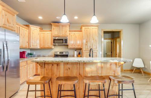 Fish the White River! Sleek Family Home in Flippin - Foto 6