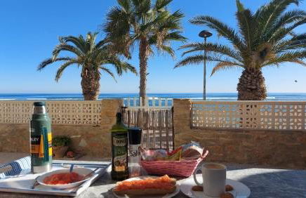 CHALET A 5 METROS DEL MAR.Wifi gratis - Foto 7