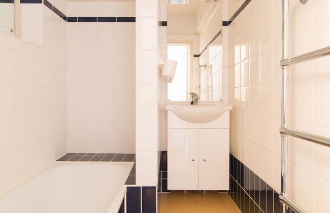 Charming Apartment Near the Beach - Foto 9