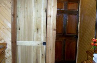 Hillbilly Chic Tiny House Near Nashville with WiFi, Kitchenette, Fire Pit & Trails - Foto 64