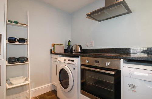 Carew House Cottage - Photo 9