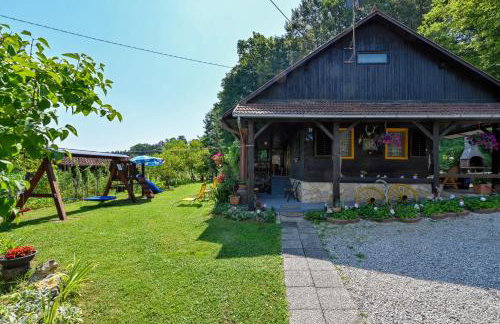 Kuća Viola, traditional wooden house in Tuhelj - Foto 6