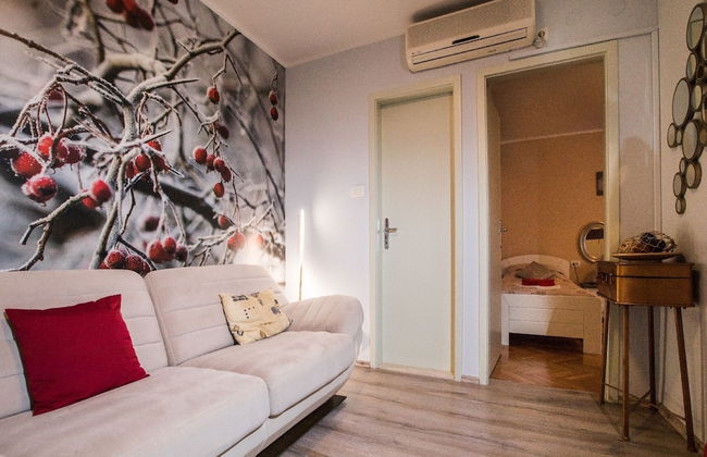 Apartment Nostalgija Split - Photo 17