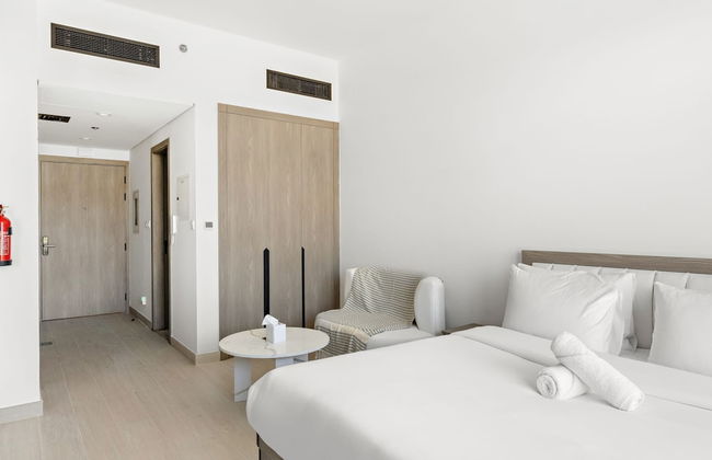 Chic Studio in new Residence With Pool Sauna gym - Photo 4