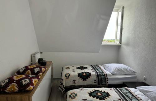 Charmante 4 Zimmer Apartment Contactless Check-in historische Stadtzentrum - Foto 17