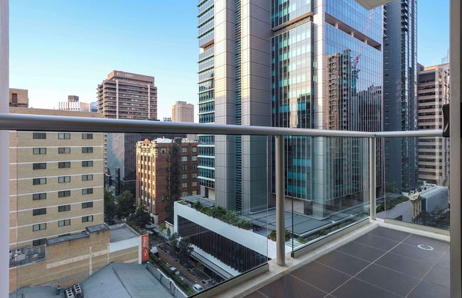 Oaks Brisbane Festival Suites - Photo 24