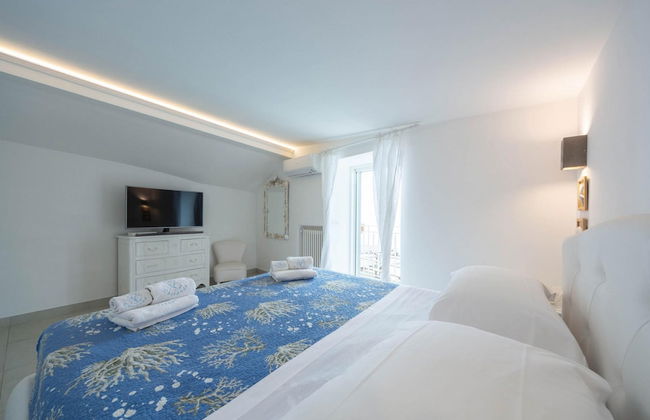 Luxury Villa Vittoria- Villa With Garden Swimming Pool and Jacuzzi Overlooking the sea - Foto 38