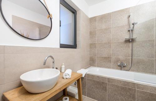 Modern Alpine Monsalbius Chalet - Foto 12