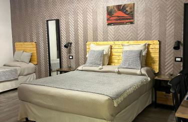 Airport Air Terminal 21 - Photo 14