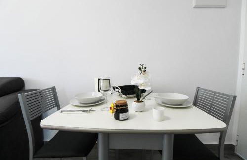 Costa Blanca Bungalow Lago jardin frente piscina 4 personas #PRP001 by Stay Orihuela Costa - Foto 31