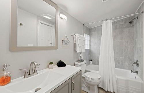 The Twisted Maple - Dogs Stay Free! - Foto 21