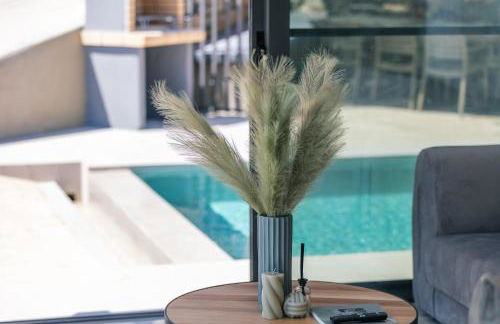 Sigma Villa, Private Swimming Pool Garden, Panoramic Sunset - Photo 47