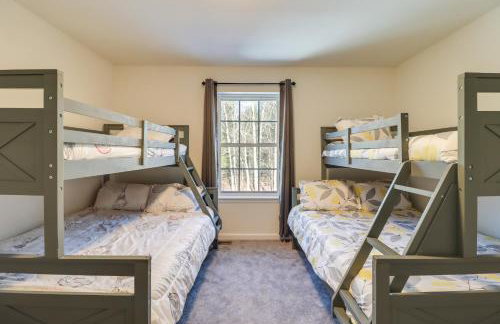 3 Mi to Kalahari Pocono Summit Home with Pool Table - Foto 23