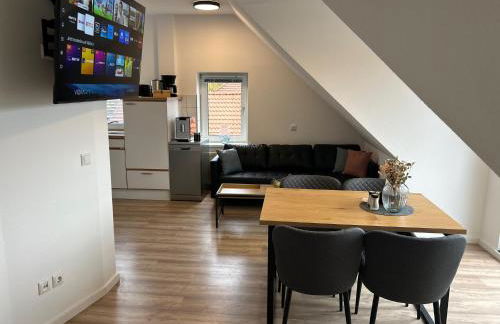 SPR-Helle Wohnung mit Balkon, EBK, WLAN, Netflix, 24 Stunden self checkin - Foto 8