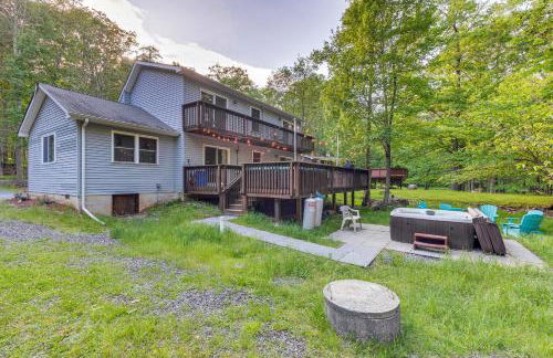 Private Hot Tub and Lake Access Poconos Escape! - Foto 35