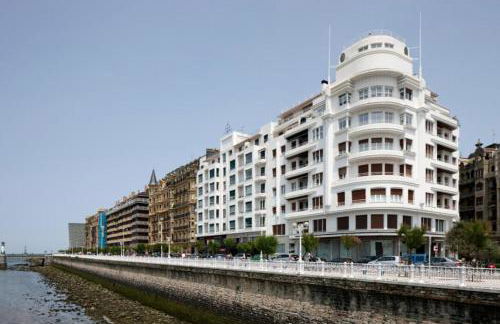 Deluxe Apt-Views to historic Maria Cristina Hotel - Foto 33