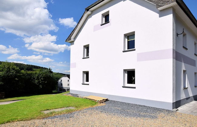 Holiday Home in Saint Vith With Terrace - Photo 33