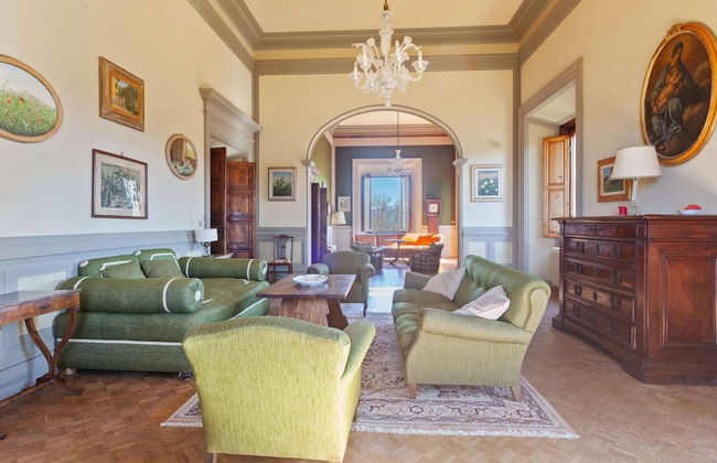 Belvilla by OYO Cosy Holiday Home With Pool - Foto 19