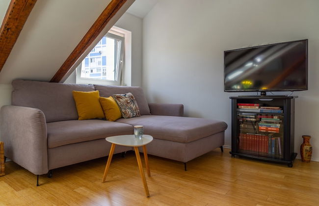 Cool Attic apt w Gallery, in the Heart of Split - Foto 10