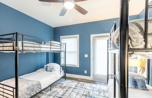 Modern Luxe Townhome with Rooftop Cinema - Foto 13