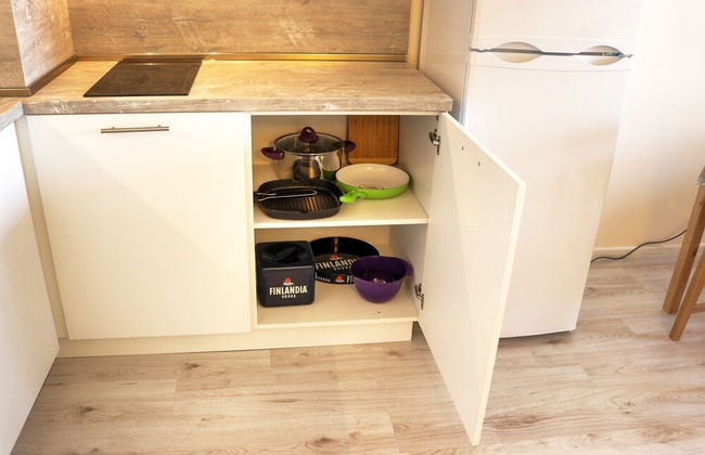 Waterfront Sea Star 2 bedroom Apartment - Photo 3