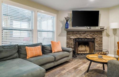 Franklin 4BR Escape, BBQ, Fire Pit, Sleeps 15 - Foto 33