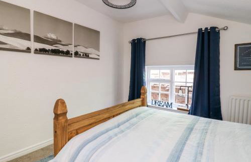 Ickle Pickle Cottage - Photo 9