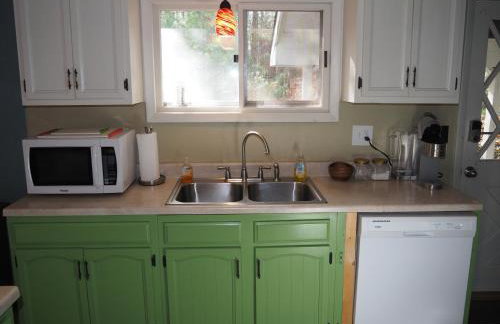 The Cub Hill Chalet - Private Lakefront with Spa! - Foto 29