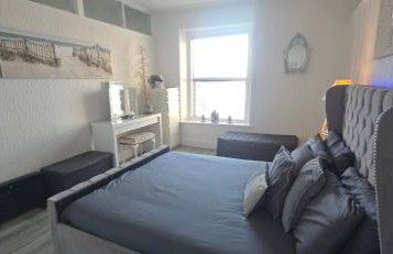 Beachfront Apartment with Sea View and Parking - Foto 43