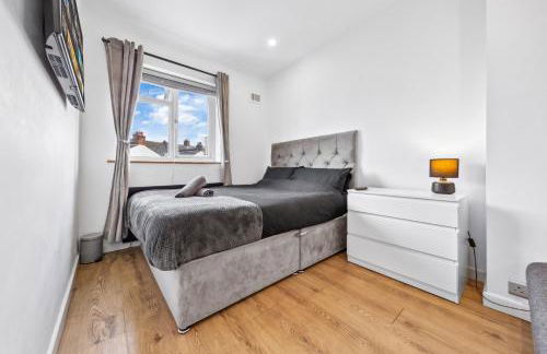 2-Bed House, Bromley, Free Parking, 30 min to Central London - Sleeps 6 - Foto 10