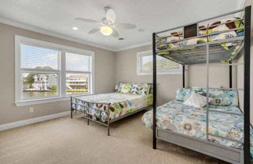 Diving Duck - Waterfront home w Hot tub & Boat dock & King Bed - Foto 43