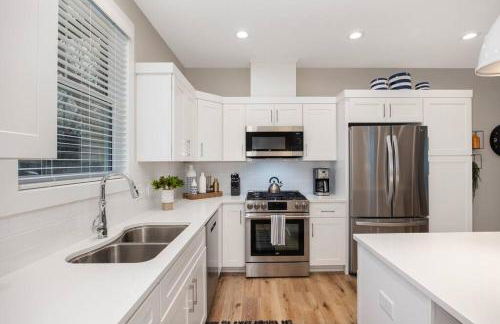 Hot Tub - Saugatuck - Douglas - Luxury Home Sleeps 8 - Foto 8