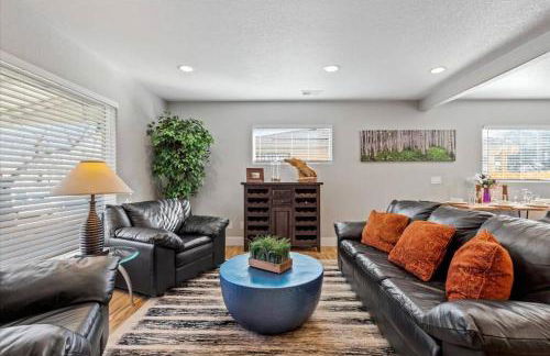 Whole House Relaxing Oasis by Fitzsimmons Campus - Photo 6