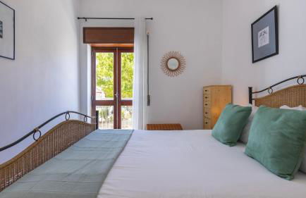 Seaside Getaway With Balcony by LovelyStay - Foto 18