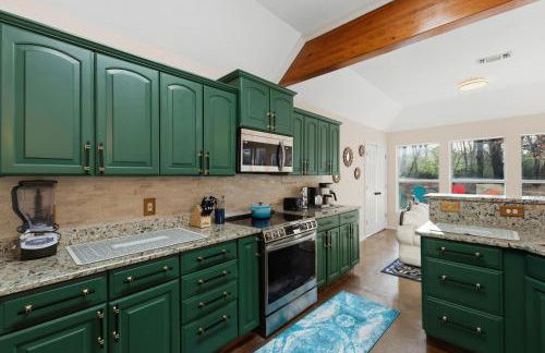 Oakwood Oasis- 1,4 Acres of Tranquility home - Foto 11