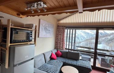 Appartement Plein Sud Cosy 6 personnes très bien équipé ,Vue splendide, Terrasse, Spacieux,Bien situé, Randonnées,Ski - Photo 9