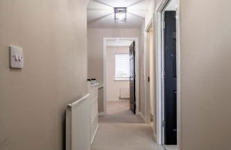 Superb 3 Bed Home Away from Home in Glasgow, just off M8 with free parking - Foto 28