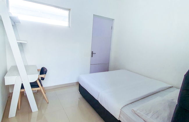 Villa Mangli Monochrome Syariah by eCommerceloka - Photo 9