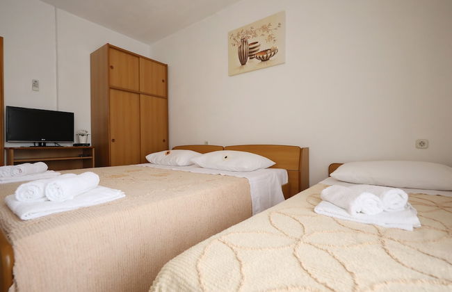 Knez Mali Iz - Foto 2