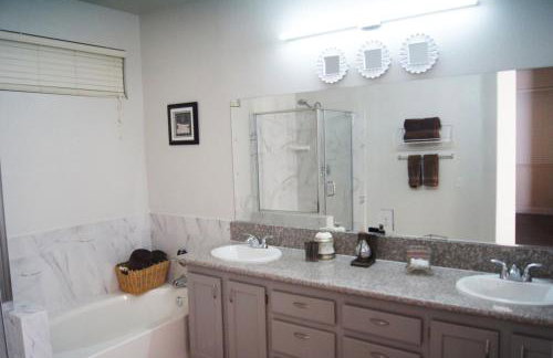 Single Story Beautiful home - Photo 7