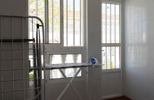 Bungalow with a pool and a terrace - Foto 38