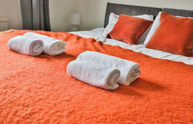 3 Bed House with Private Parking - Foto 11