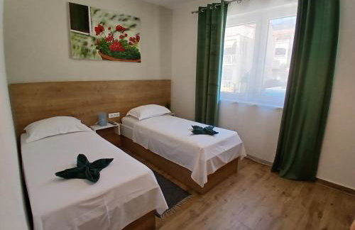 The Father's House - Foto 16