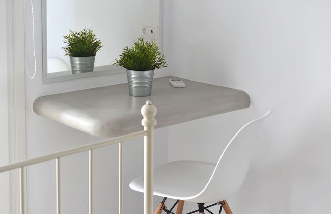 The Local House - Photo 20